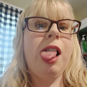 Meet your Posher, Chrissy